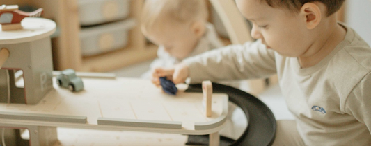 Што значи Монтесори методата? Играчките на Little Dutch и Kids Concept како Монтесори предлог