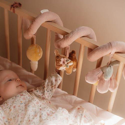 Висечка играчка - Самовилска градина